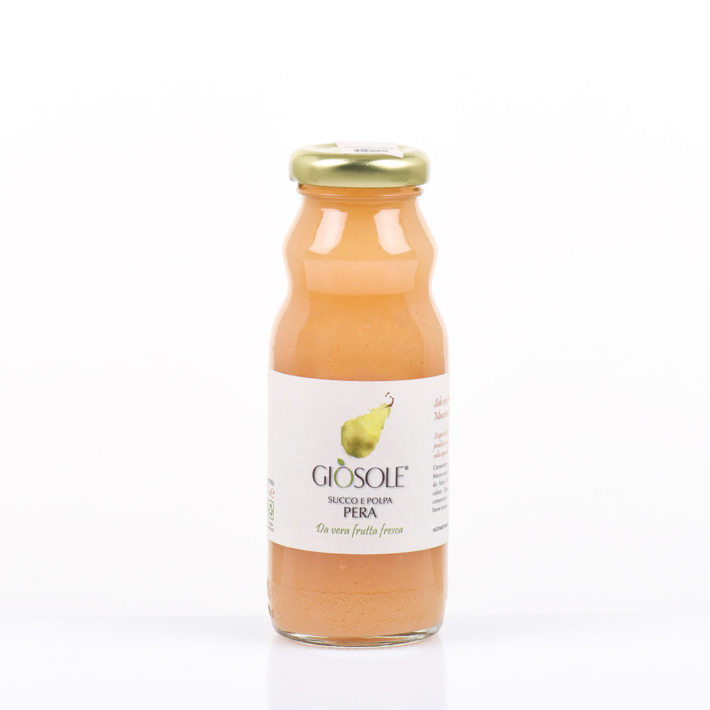 Birnensaft und Fruchtfleisch