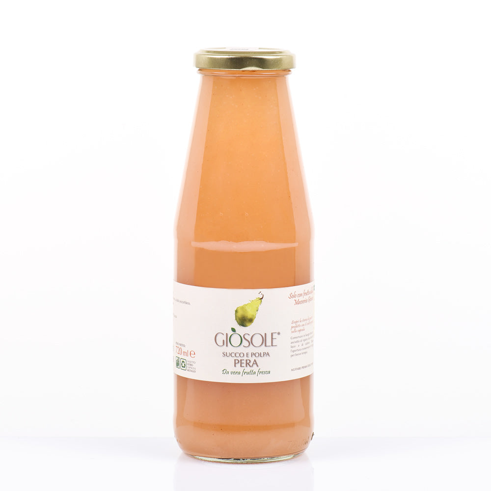 Birnensaft und Fruchtfleisch